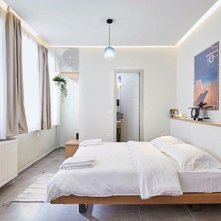Live In A Funky & Renovated Studio Near Acropolis Athens Ngoại thất bức ảnh